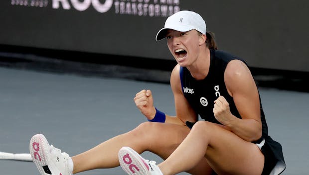 CANCUN, MEXICO - NOVEMBER 06: Iga Swiatek of Poland celebrates after defeating Jessica Pegula of the United States during the singles final on the final day of the GNP Seguros WTA Finals Cancun 2023, part of the Hologic WTA Tour, on November 06, 2023 in Cancun, Mexico. (Photo by Matthew Stockman/Getty Images)